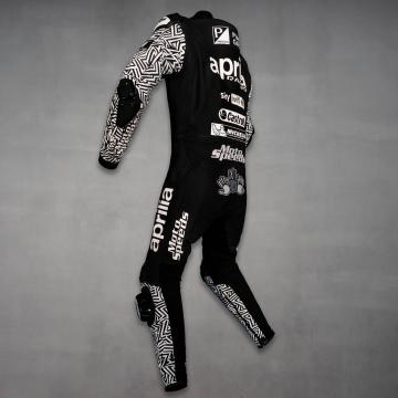 Ajustement en cuir noir d'Aleix Espargaro pour le test d'hiver d'Aprilia 2022