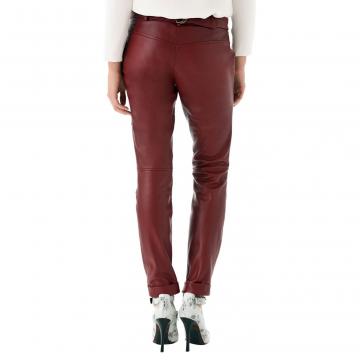 Pantalons en cuir cerise pour femmes