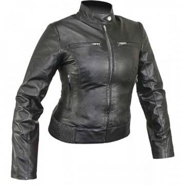Veste en cuir longueur taille pour femmes