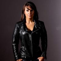 Veste en cuir pour femmes noire